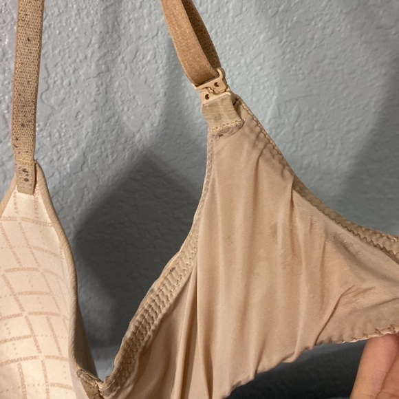 Victoria’s Secret Uplift Semi Demi Nude Bra - Picture 13 of 15